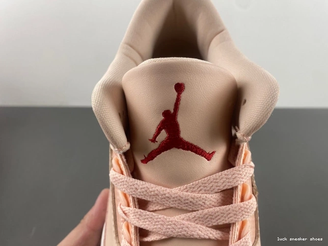 Reps LUCY Valentines Day (W) Air 3 Jordan HJ0178-600 0811